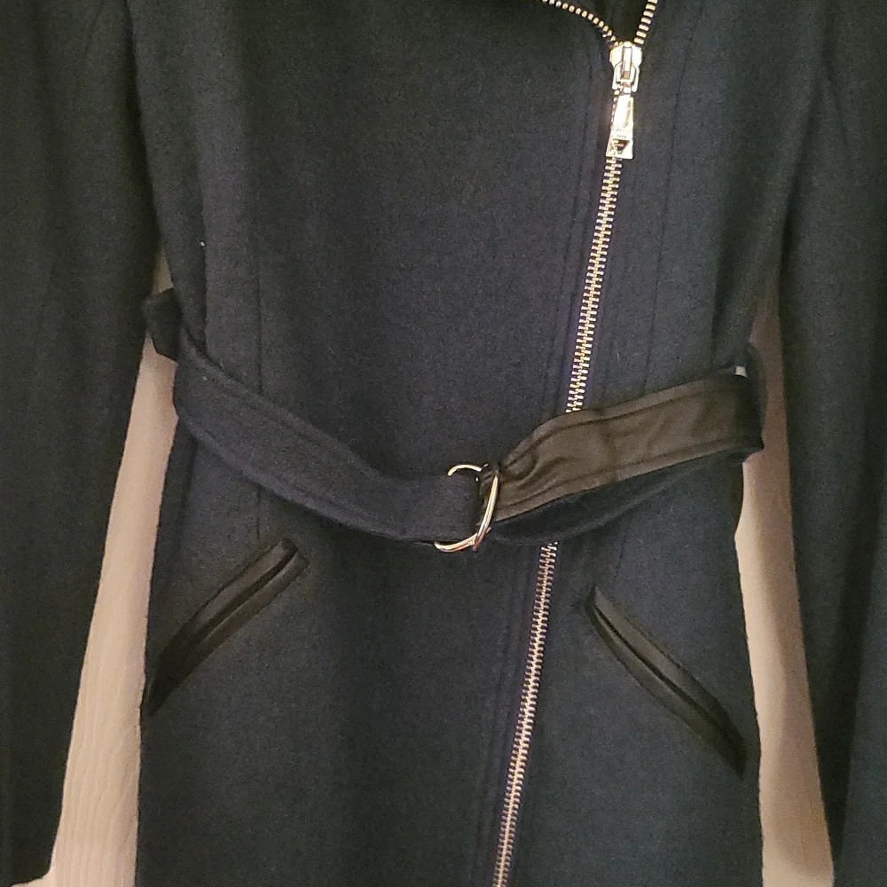 Jacket - Picture 2 of 4